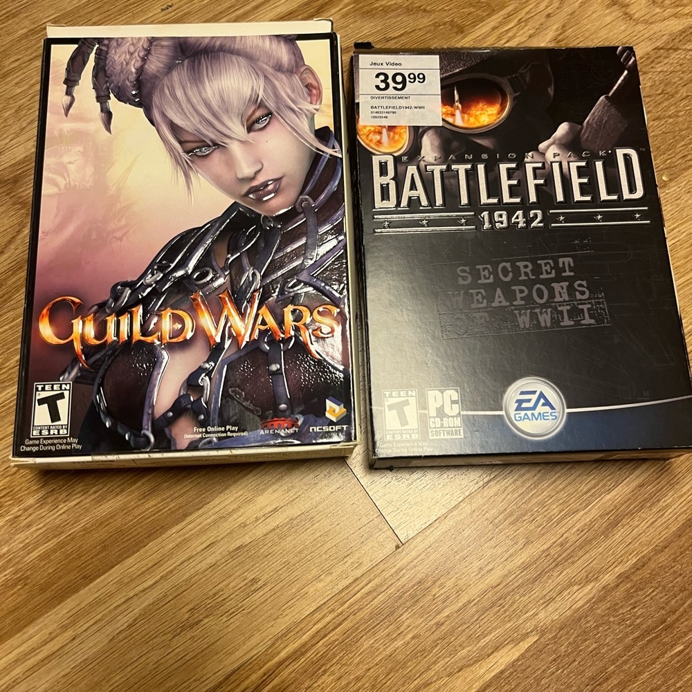 Guild Wars and battelfied PC Game - Black and White